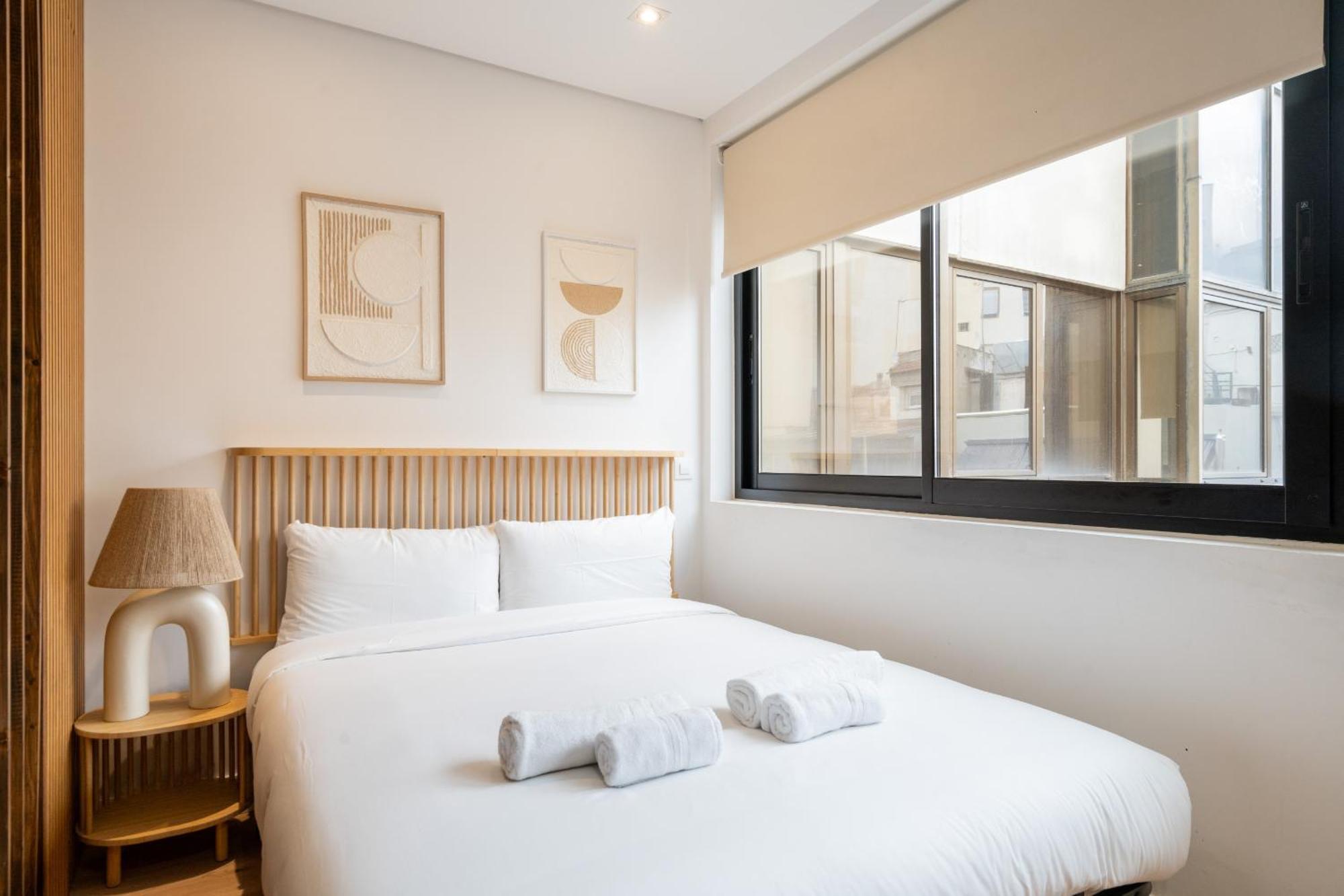 Apartamento Reformado Para 6 Personas En Plena Gran Via Alquiler Temporal Madrid Exterior photo
