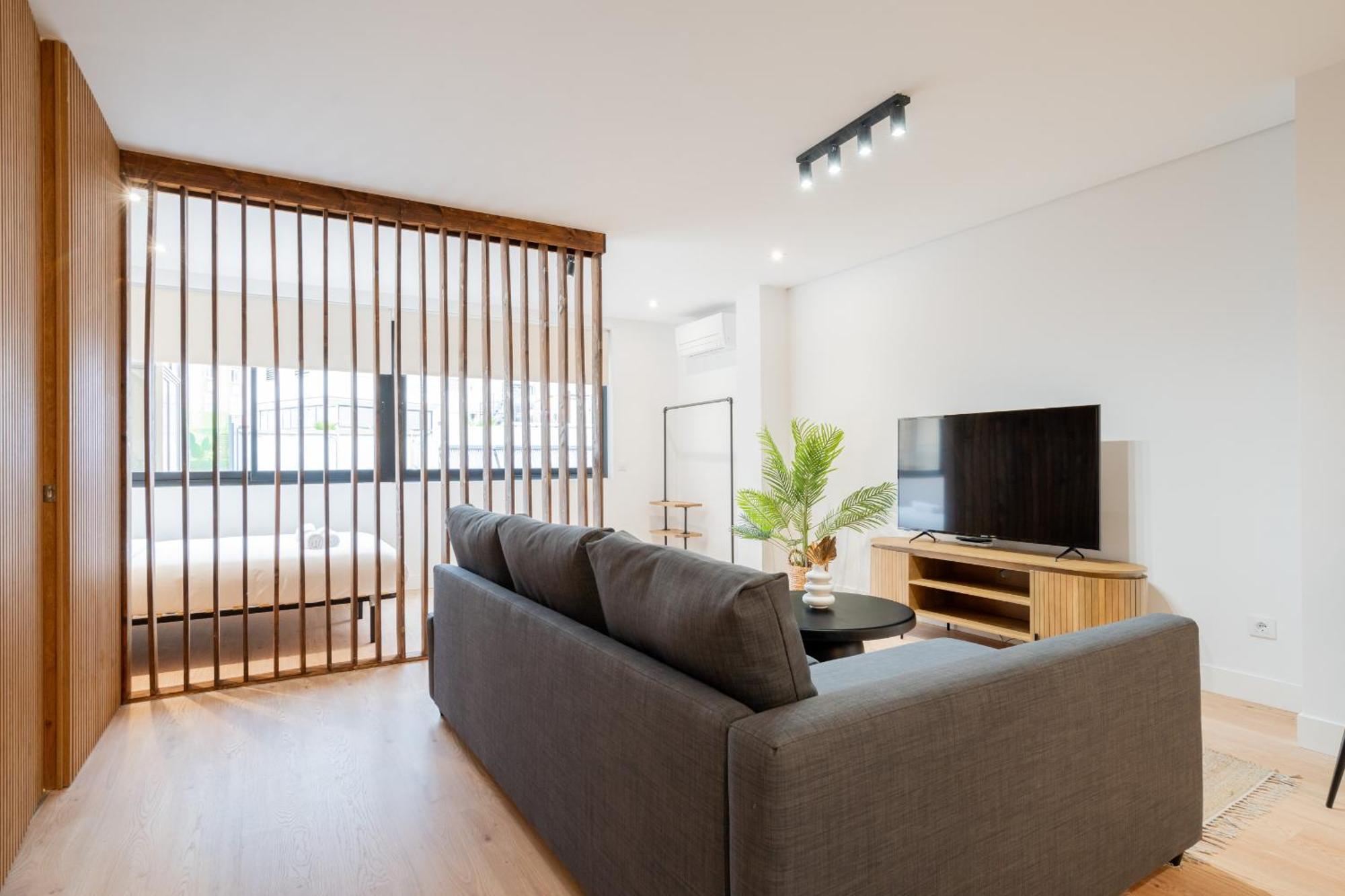 Apartamento Reformado Para 6 Personas En Plena Gran Via Alquiler Temporal Madrid Exterior photo